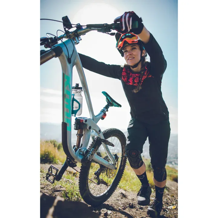 מתקן לבקבוק כניסה מצד שמאל Lezyne Flow Cage SL-L - Image 2