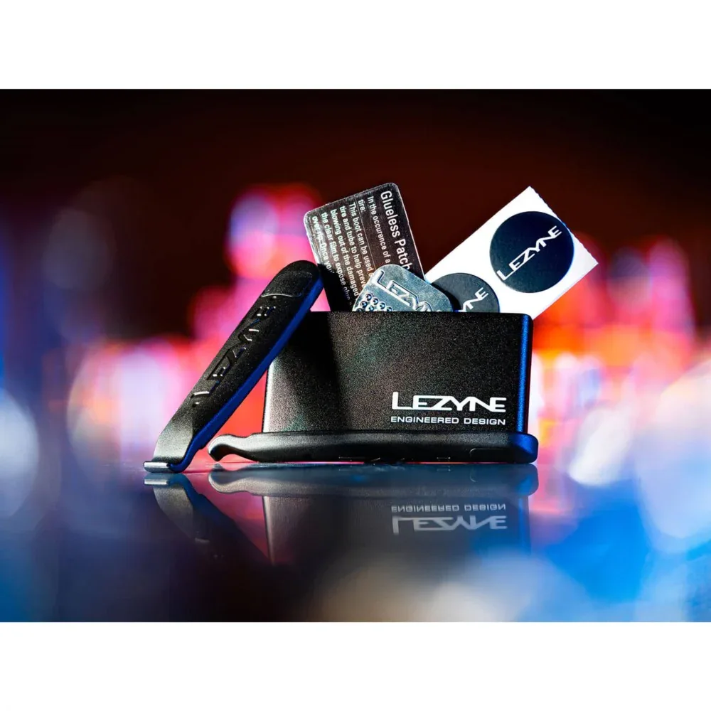 קיט לתיקון פנצ'ר כולל כפות חליצה Lezyne Lever kit - Image 2