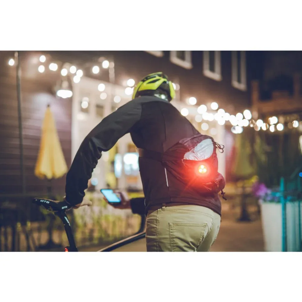 תיק גב שליחים Lezyne Shoulder Pack - Image 6